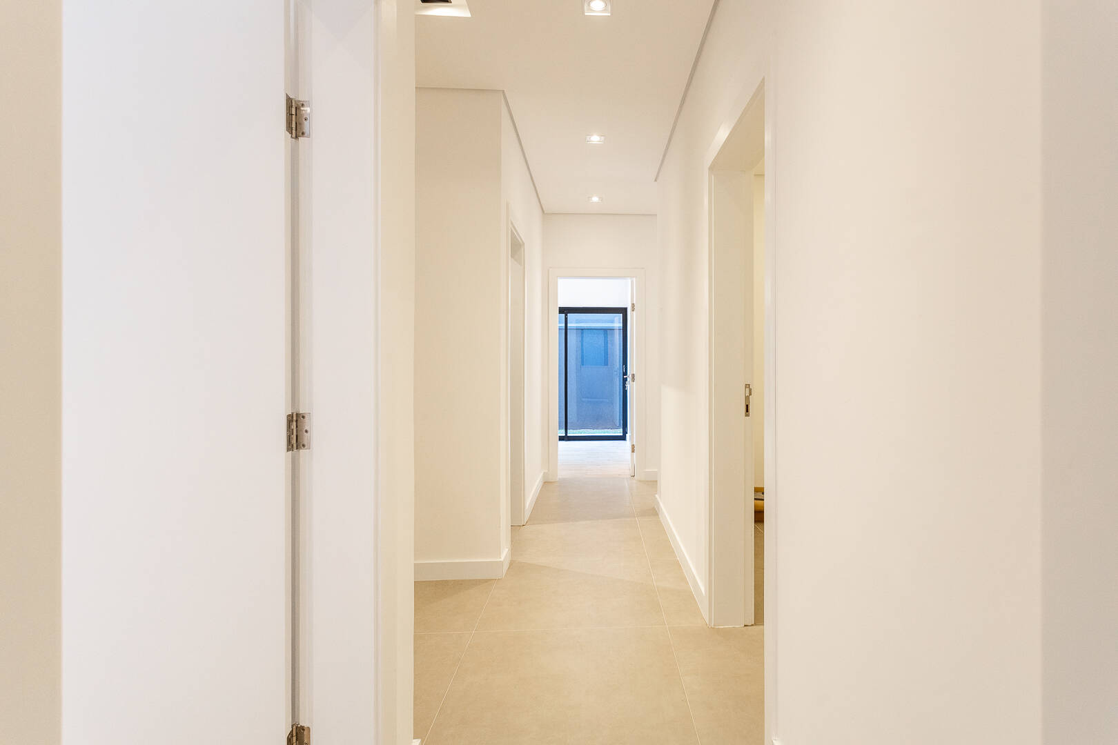 Casa, 4 quartos, 441 m² - Foto 2