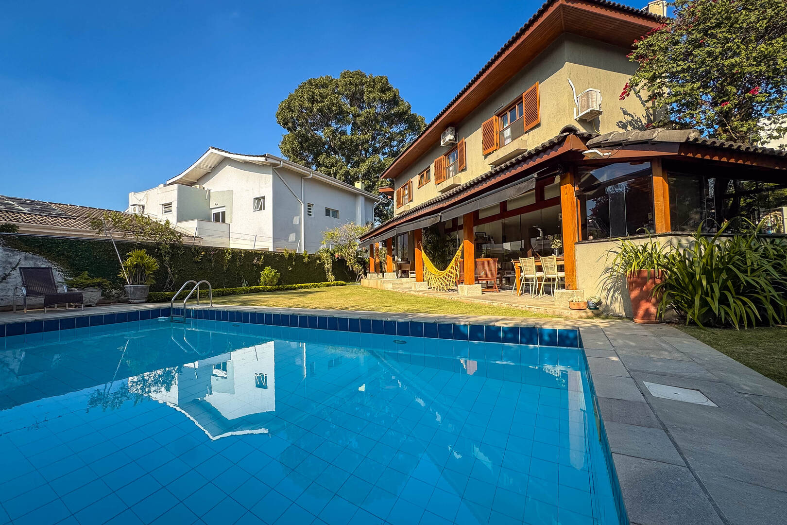 Casa, 4 quartos, 396 m² - Foto 1