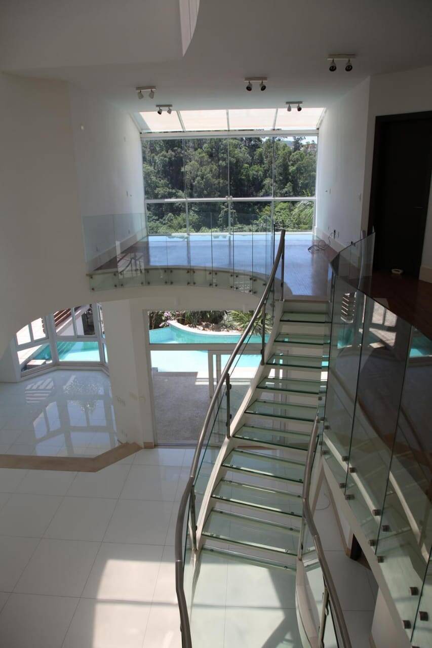 Casa à venda e aluguel com 4 quartos, 607m² - Foto 14