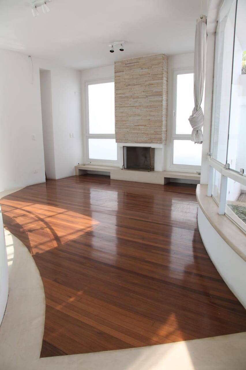 Casa à venda e aluguel com 4 quartos, 607m² - Foto 9