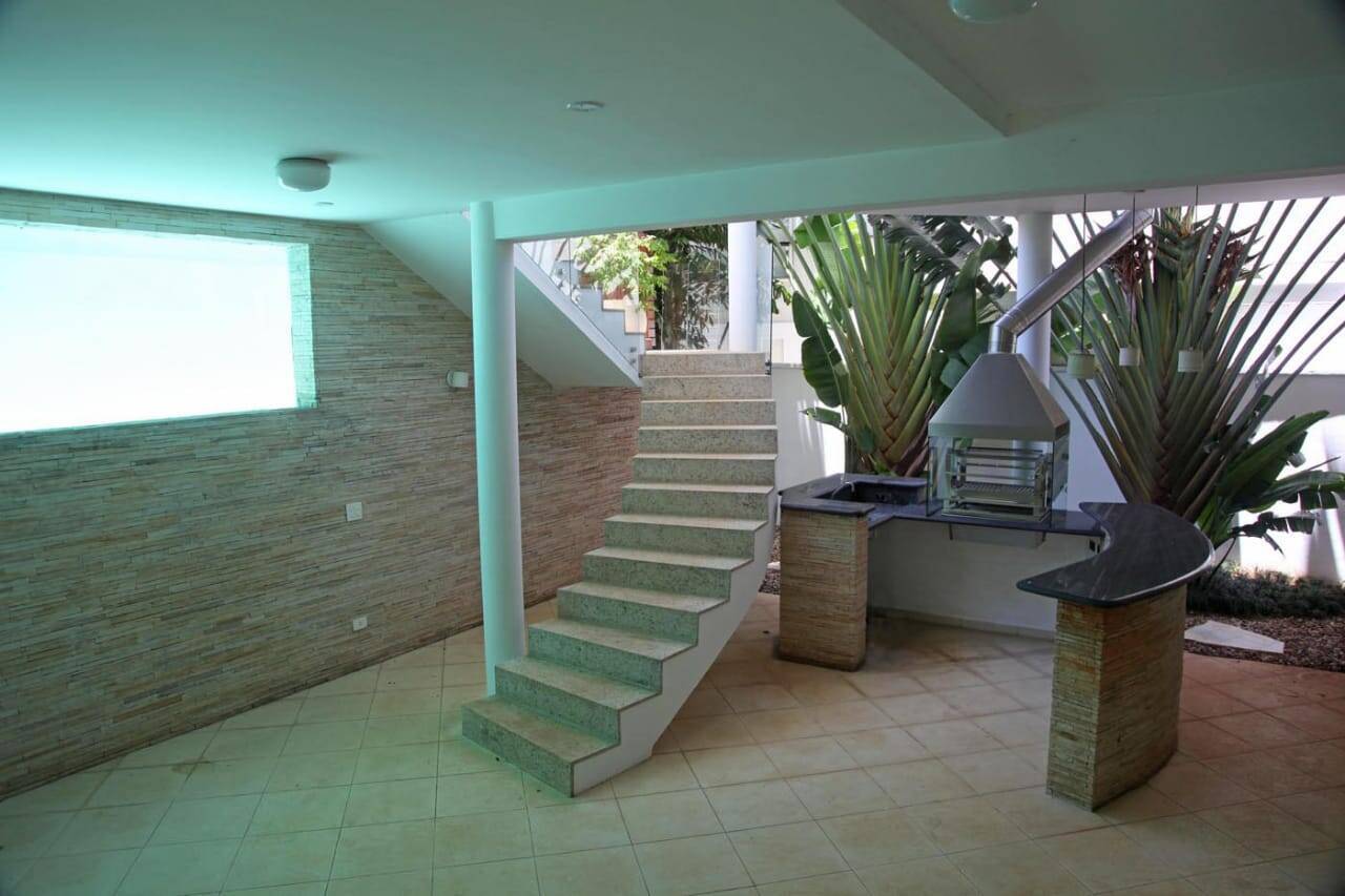 Casa à venda e aluguel com 4 quartos, 607m² - Foto 46