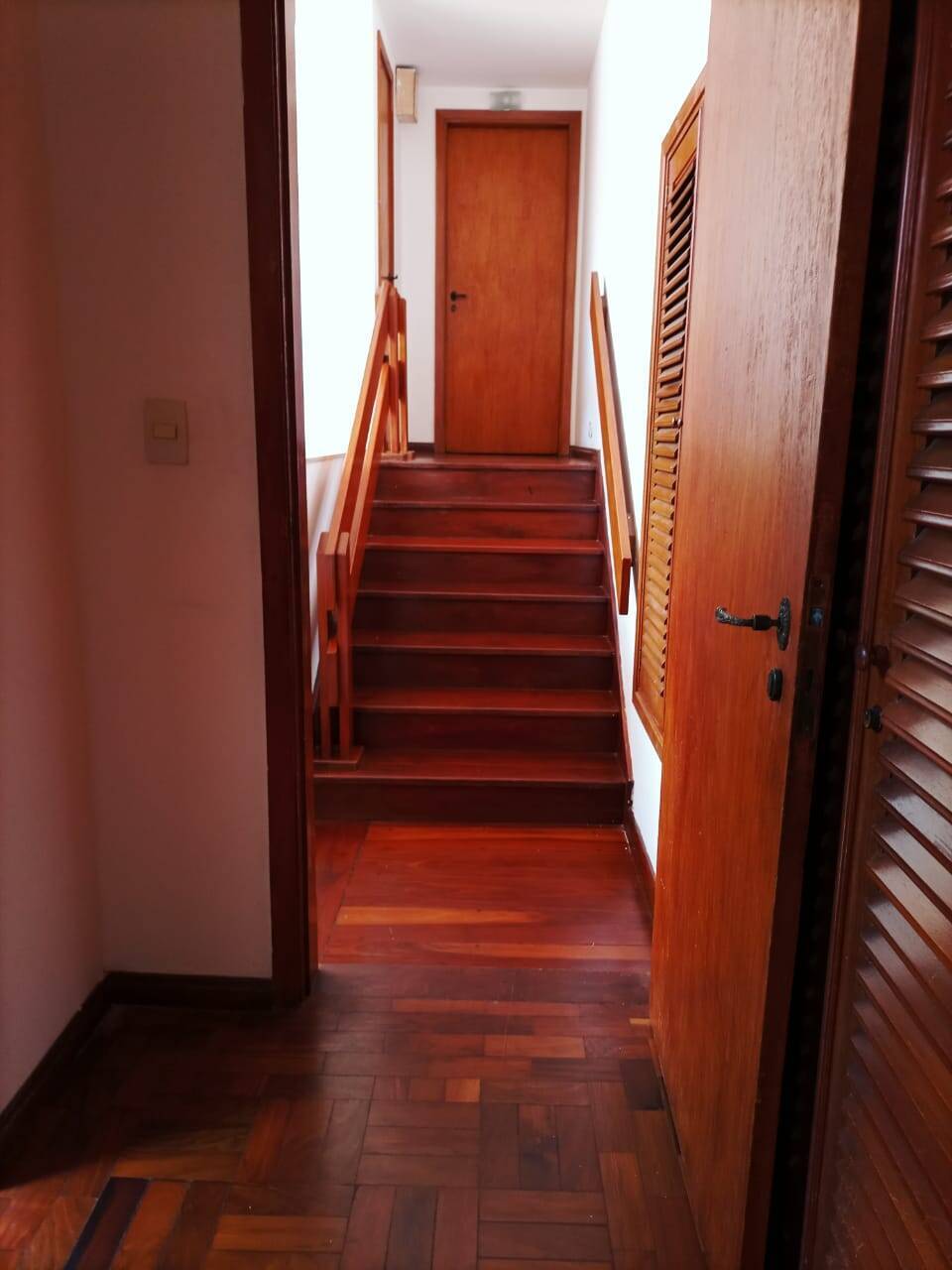 Casa para alugar com 3 quartos, 300m² - Foto 23