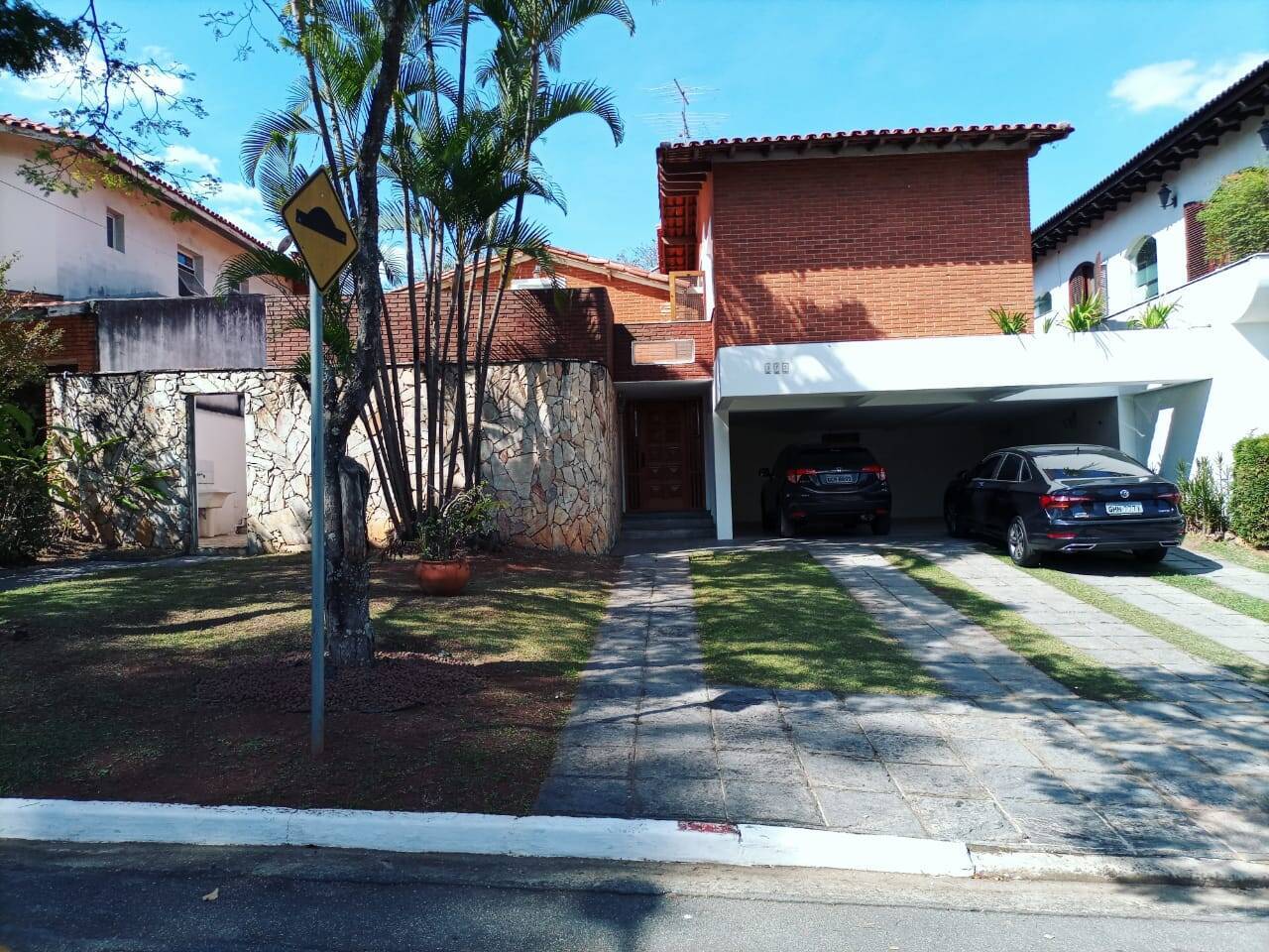 Casa para alugar com 3 quartos, 300m² - Foto 29