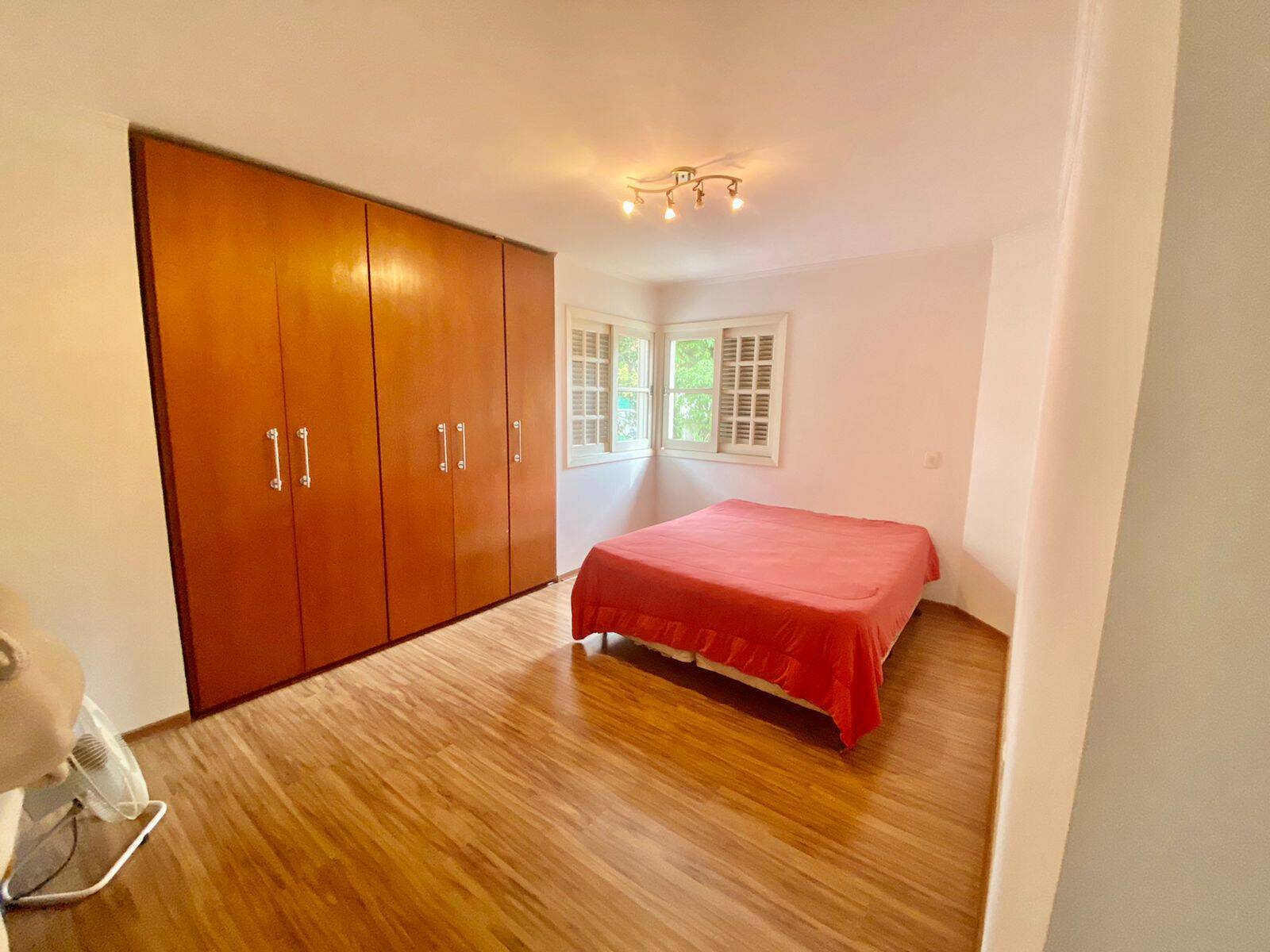 Casa à venda com 4 quartos, 456m² - Foto 10