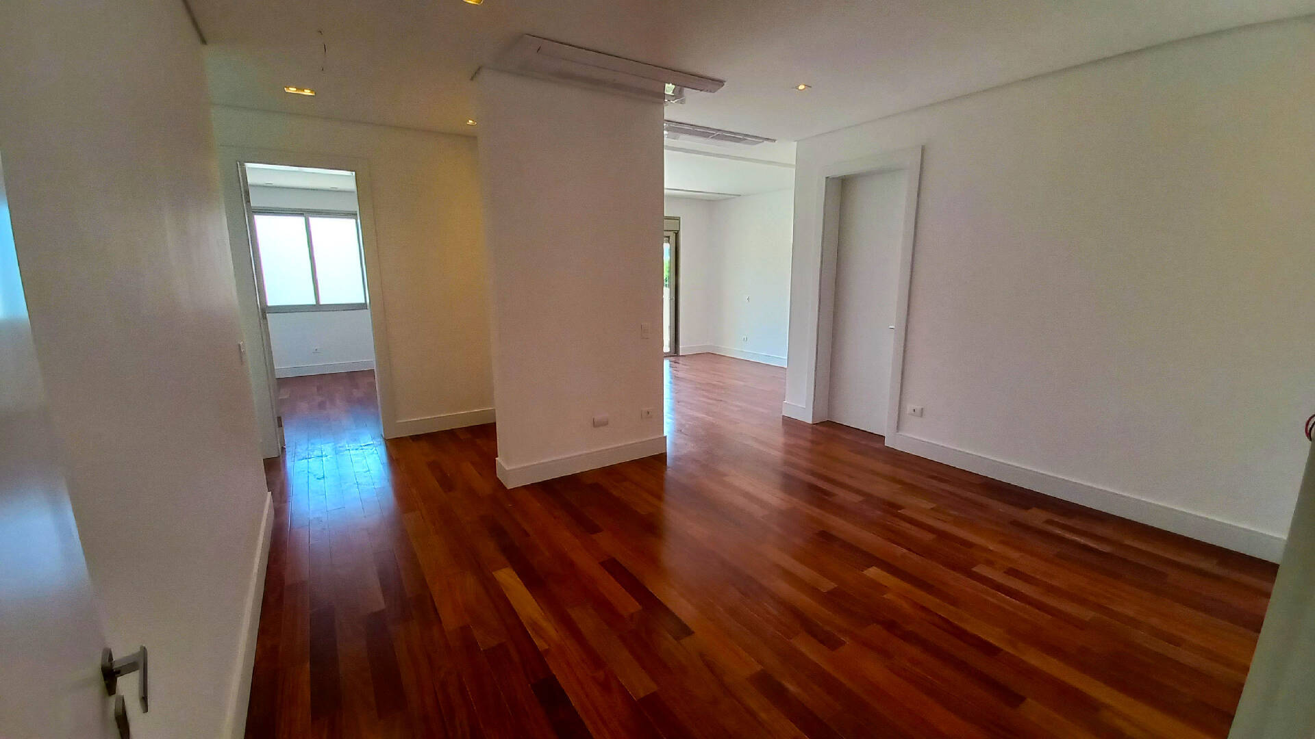 Casa à venda com 4 quartos, 686m² - Foto 37