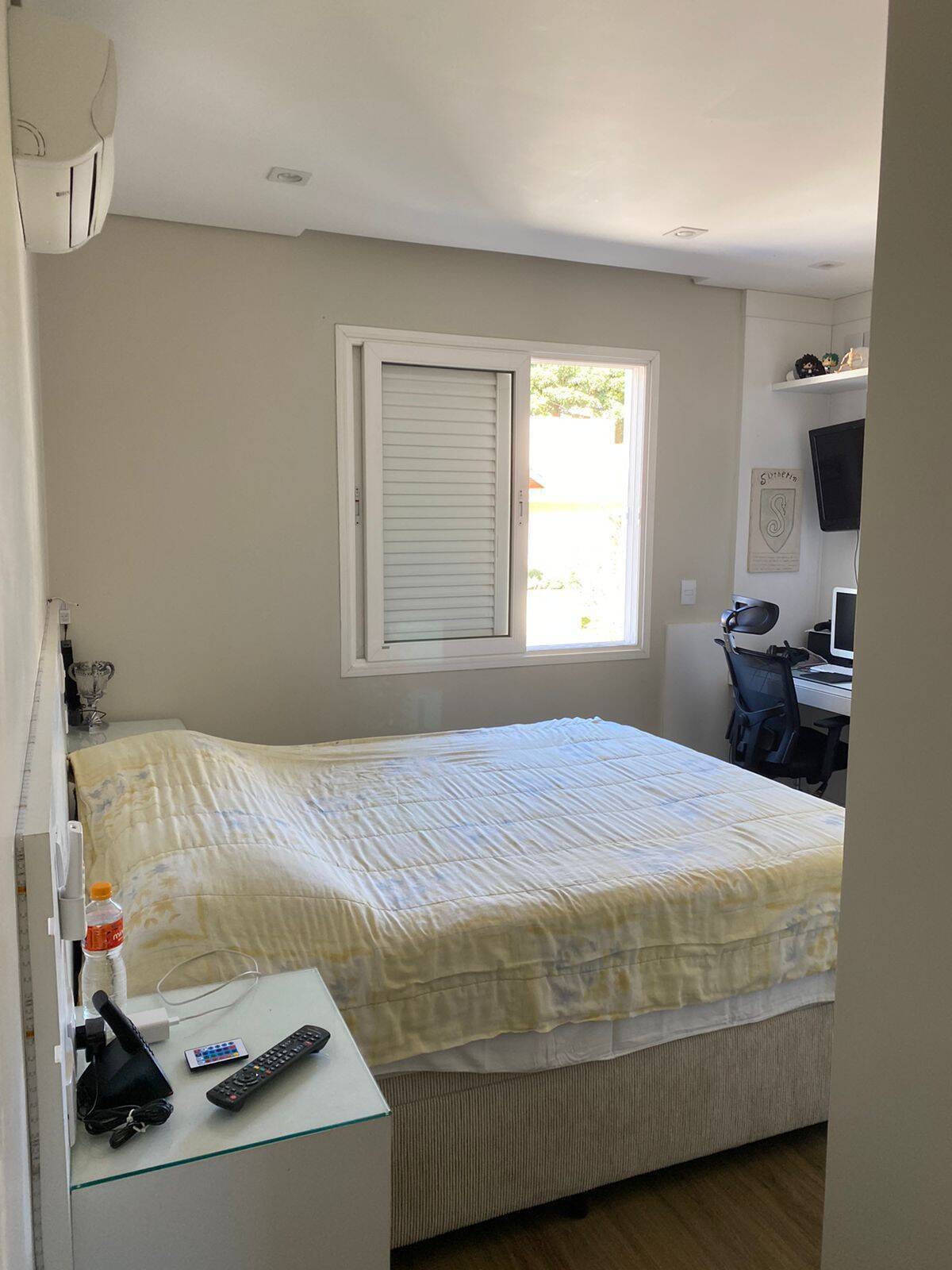 Casa para alugar com 4 quartos, 333m² - Foto 2