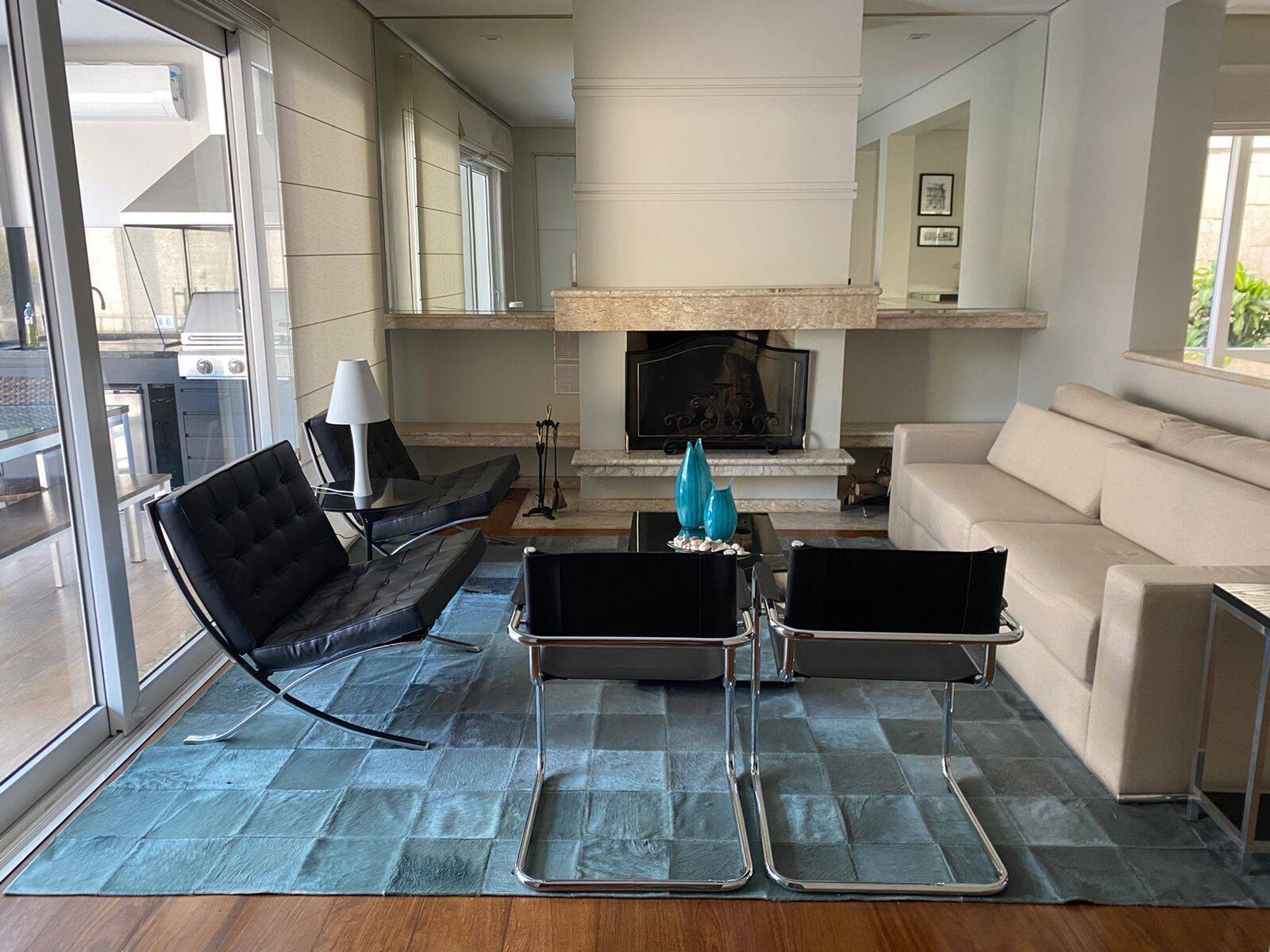 Casa para alugar com 4 quartos, 333m² - Foto 18