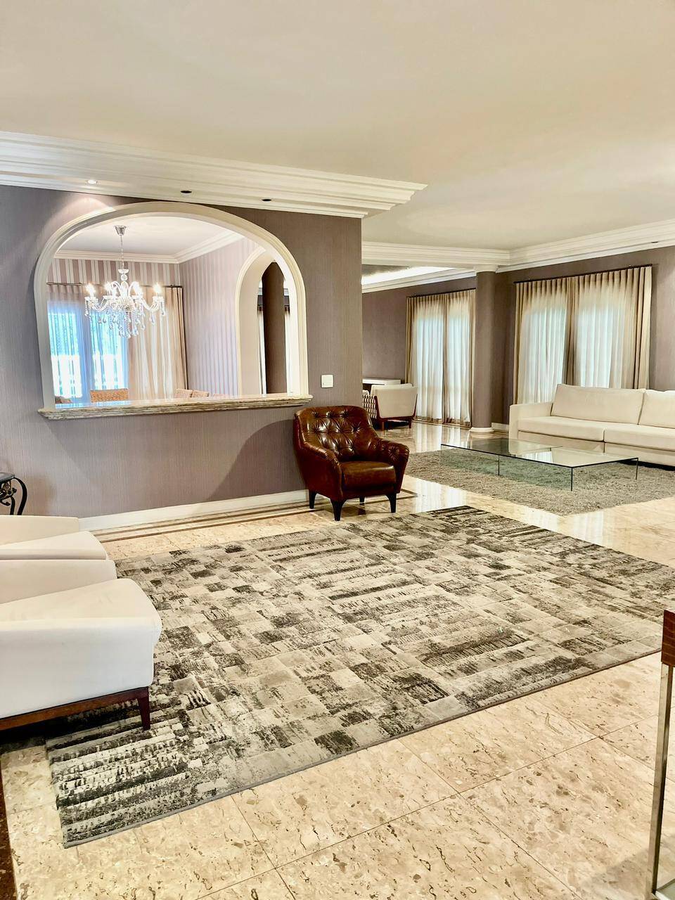 Casa para alugar com 5 quartos, 640m² - Foto 6