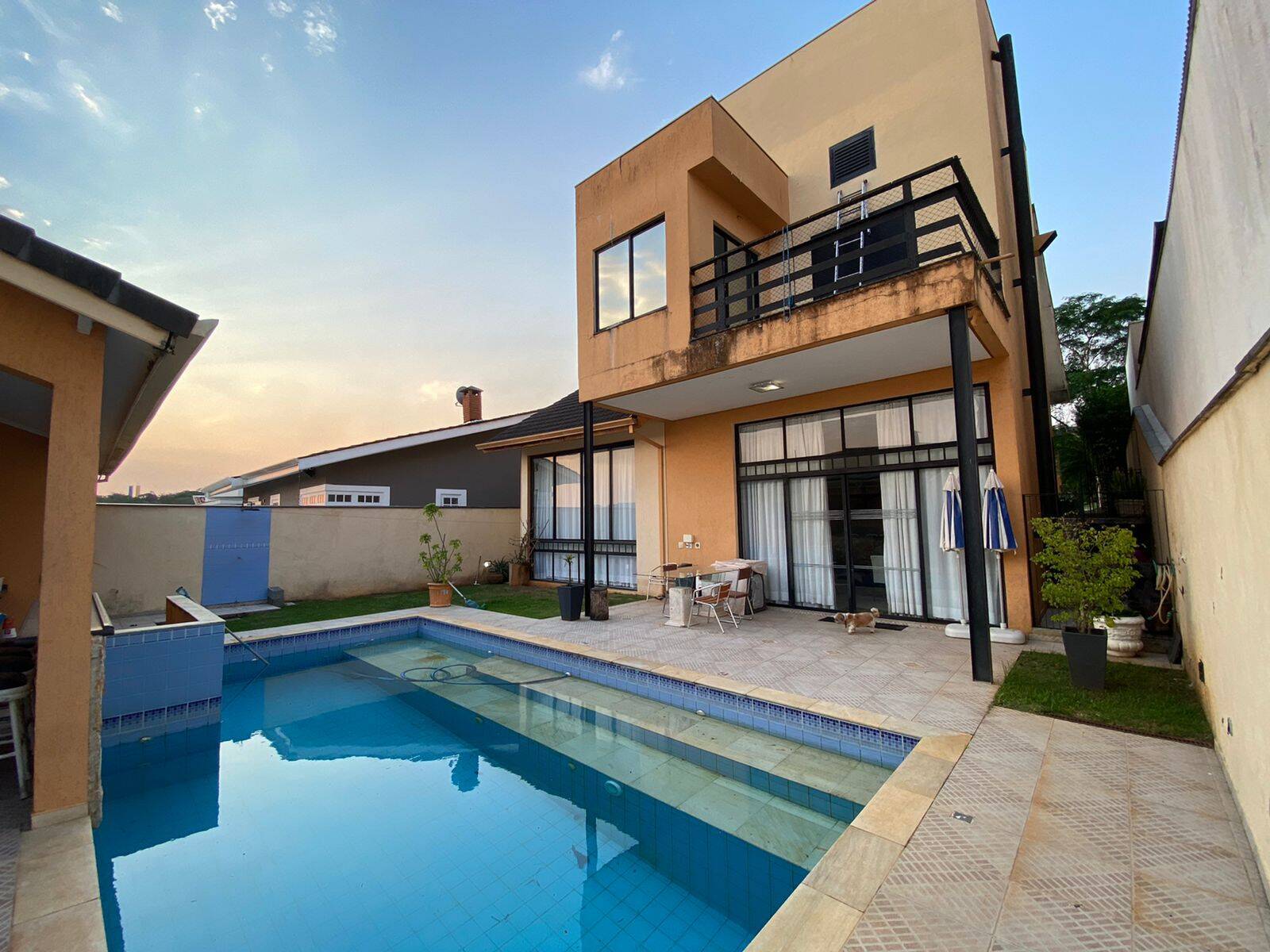 Casa, 4 quartos, 400 m² - Foto 1