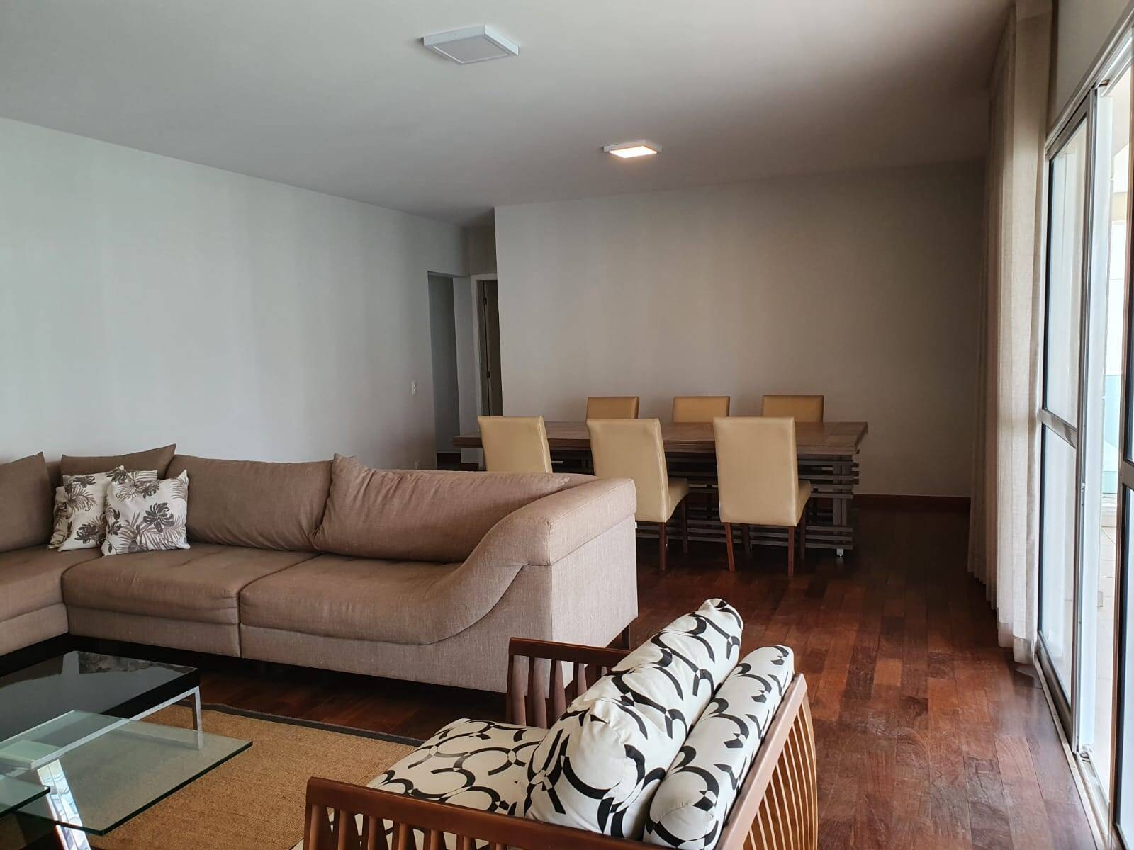 Apartamento, 4 quartos, 212 m² - Foto 1
