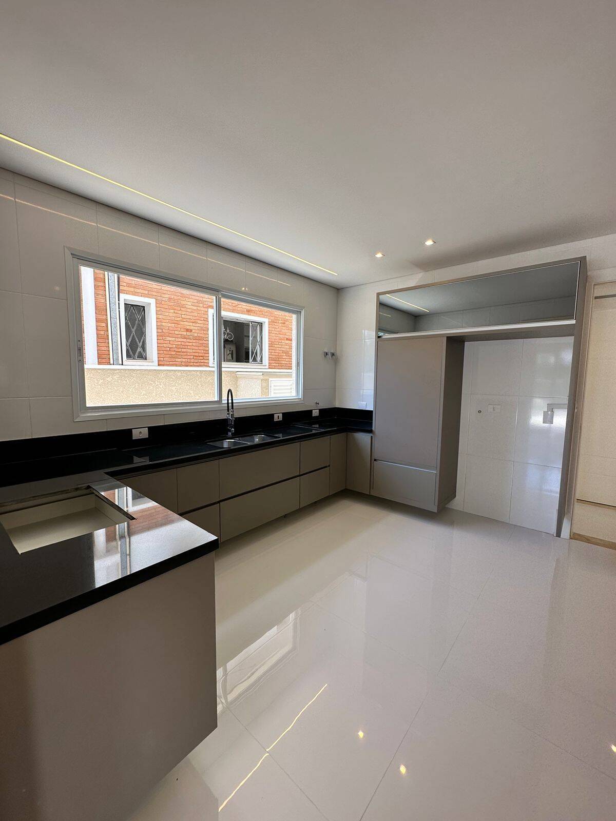 Casa, 4 quartos, 371 m² - Foto 25