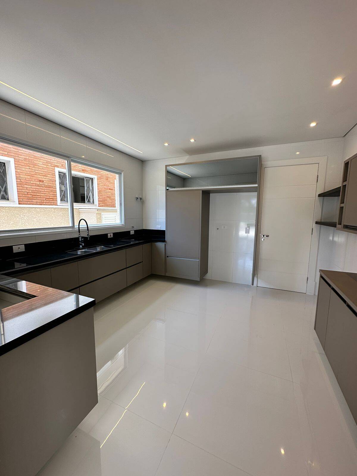Casa, 4 quartos, 371 m² - Foto 28