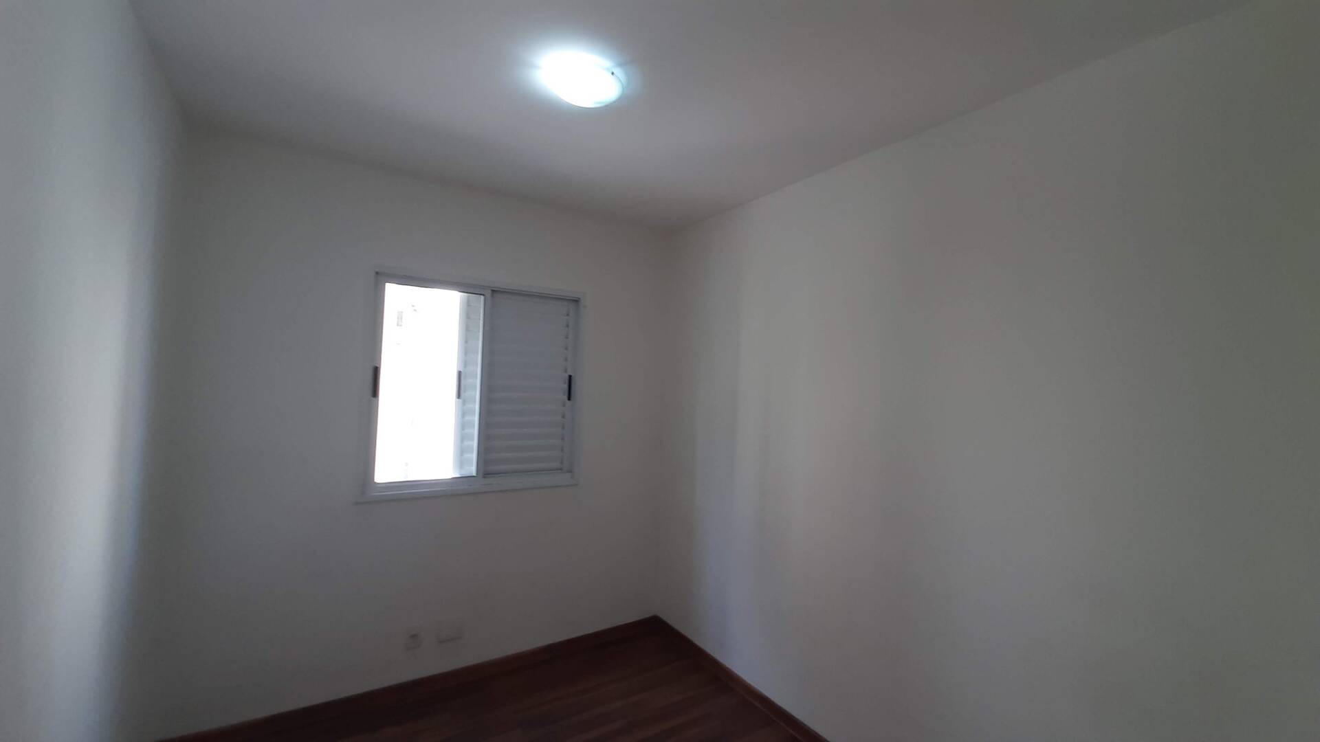 Apartamento à venda com 2 quartos, 62m² - Foto 4