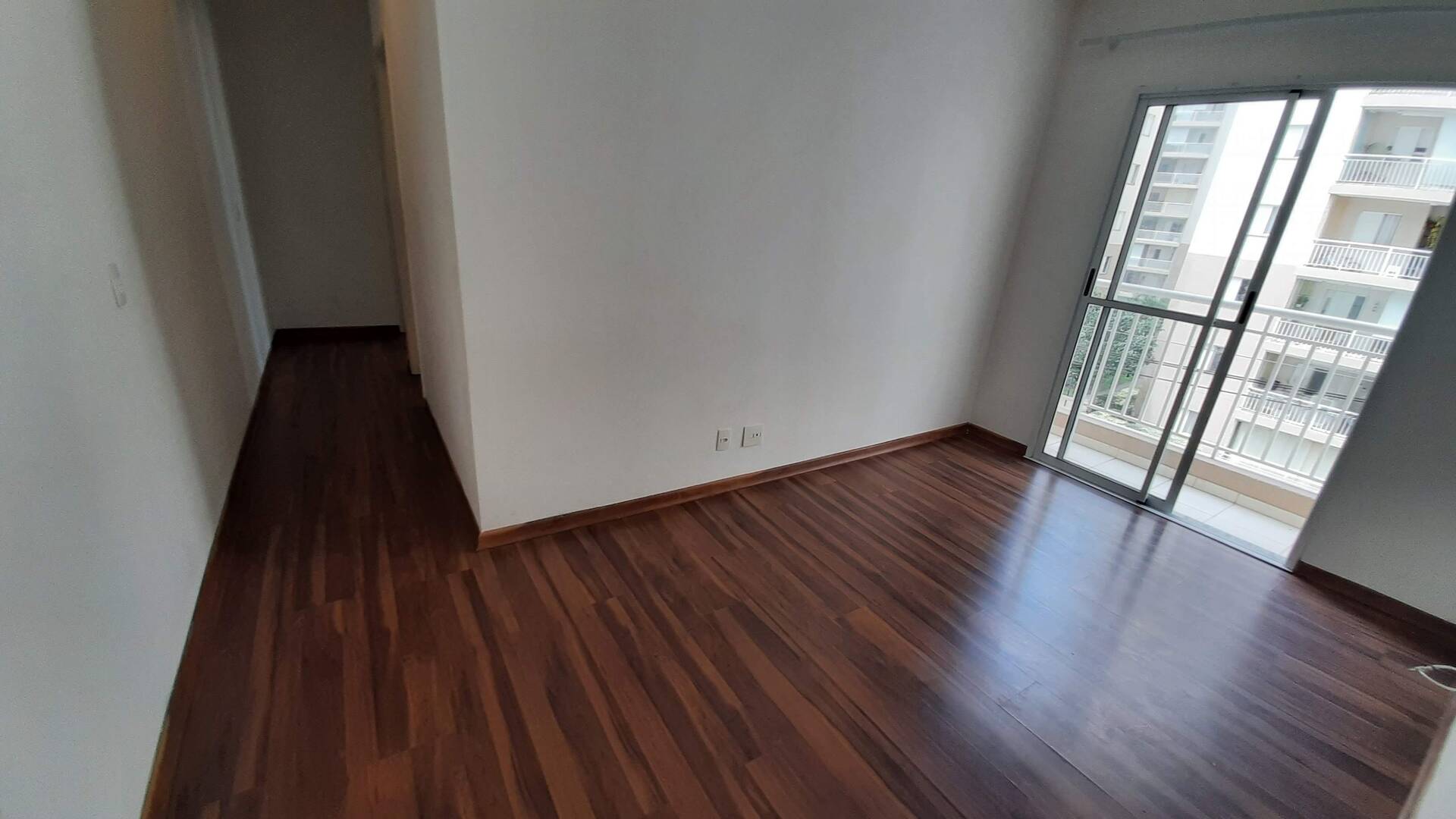 Apartamento à venda com 2 quartos, 62m² - Foto 1