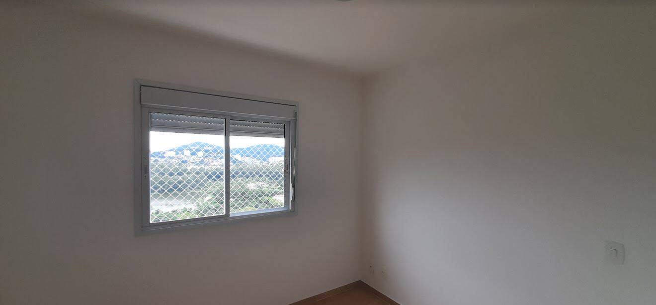 Apartamento para alugar com 3 quartos, 75m² - Foto 4