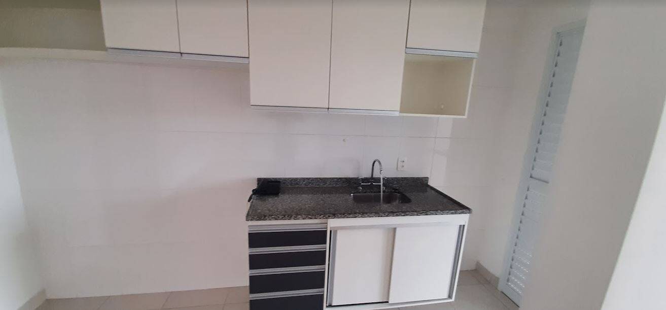 Apartamento para alugar com 3 quartos, 75m² - Foto 13