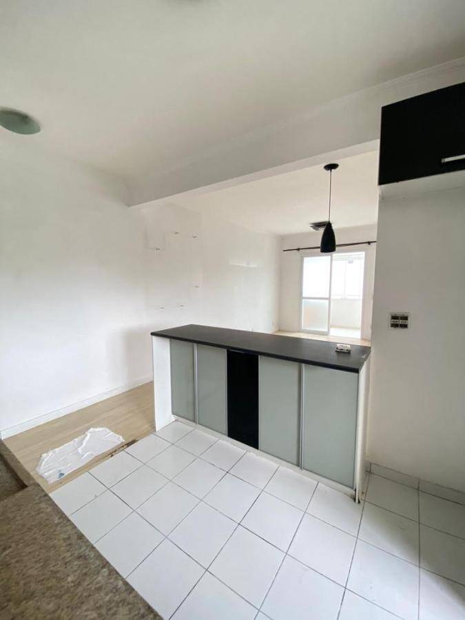 Apartamento à venda com 3 quartos, 80m² - Foto 8