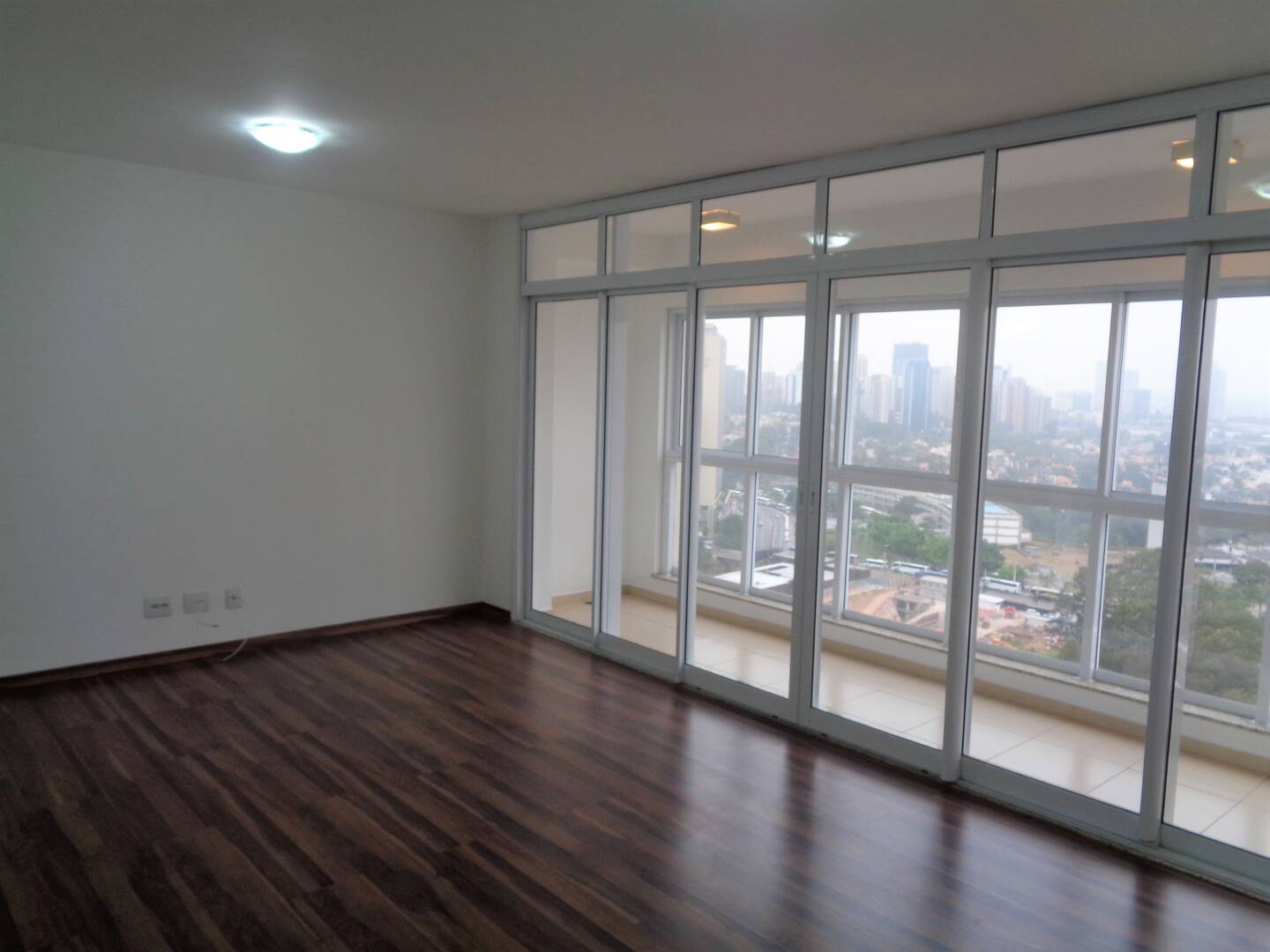 Apartamento à venda com 2 quartos, 89m² - Foto 1