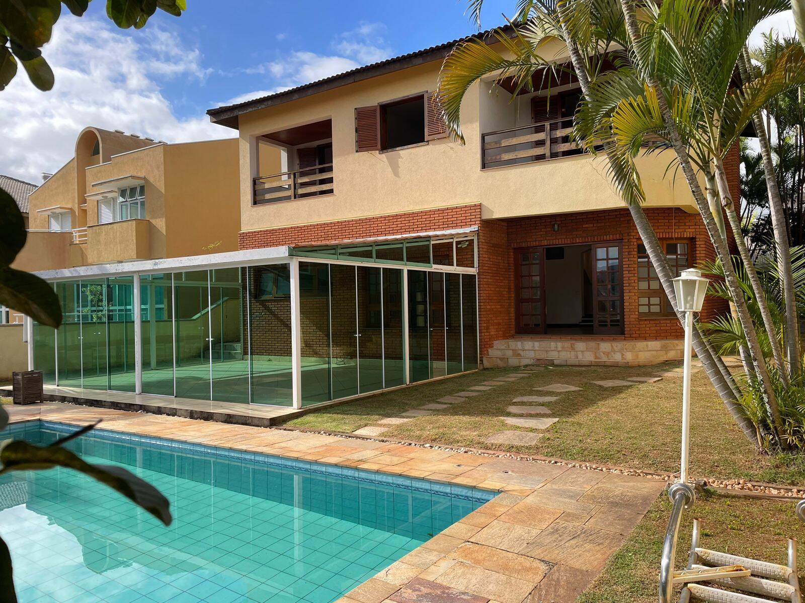 Casa, 4 quartos, 620 m² - Foto 1