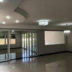 Casa para alugar com 4 quartos, 530m² - Foto 4