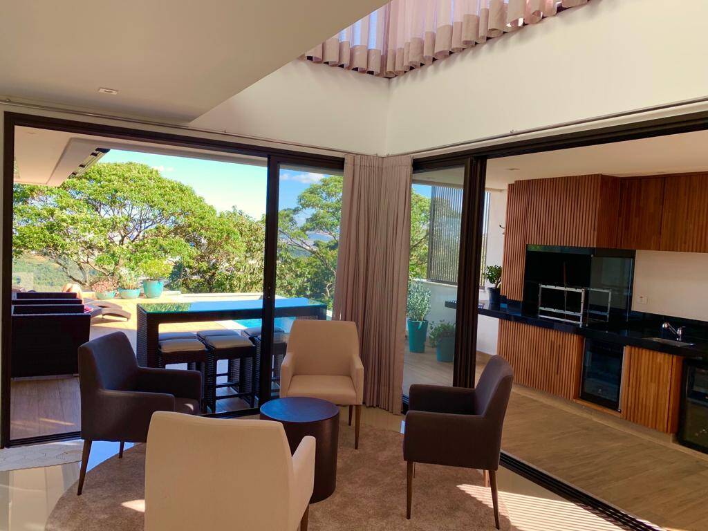 Casa à venda e aluguel com 4 quartos, 500m² - Foto 3