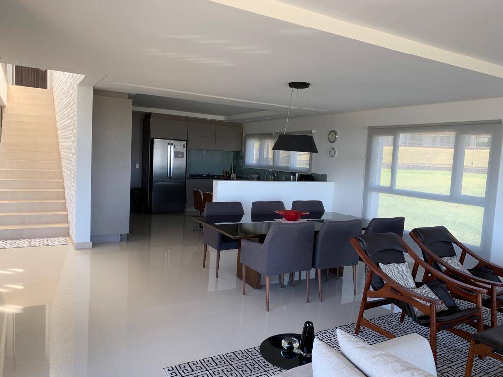 Casa à venda e aluguel com 4 quartos, 500m² - Foto 6