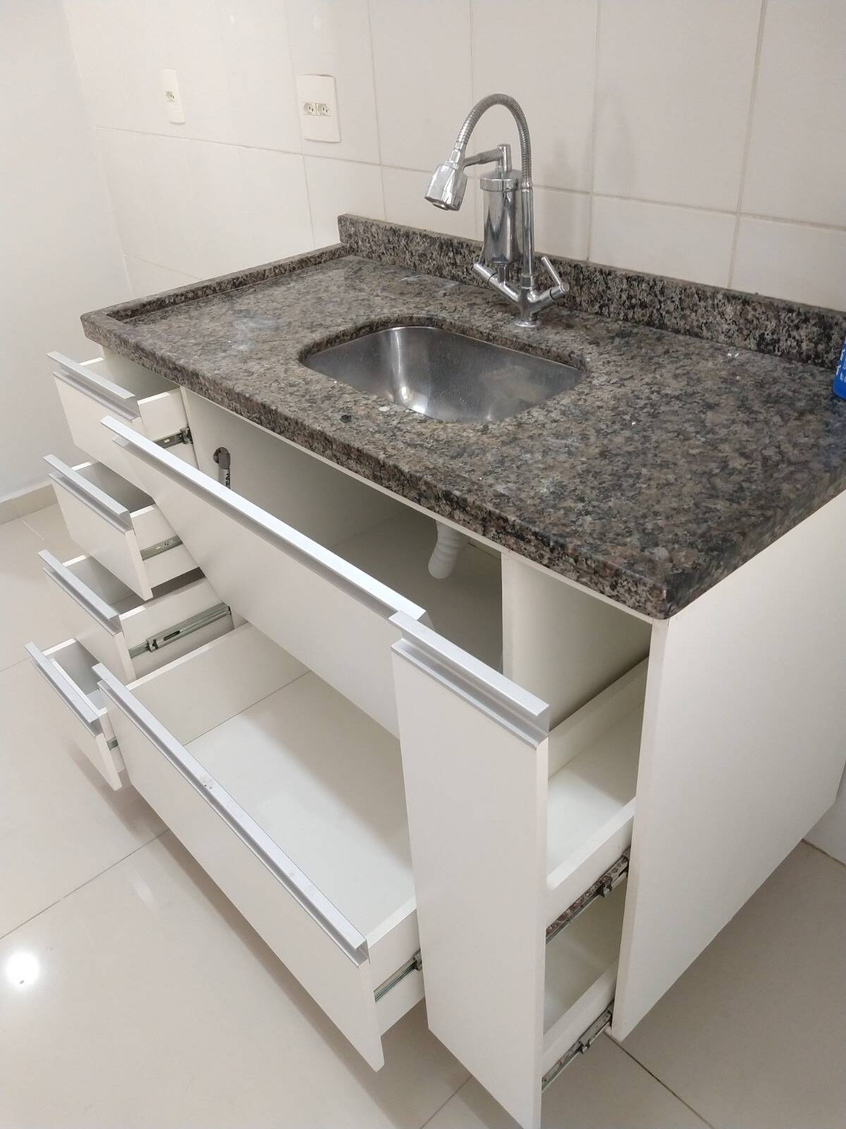 Apartamento à venda com 3 quartos, 79m² - Foto 5