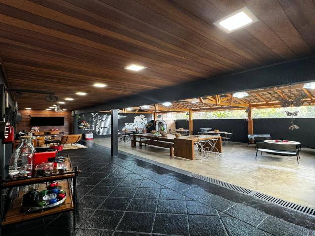 Casa para Venda em Santana de Parnaíba - 4