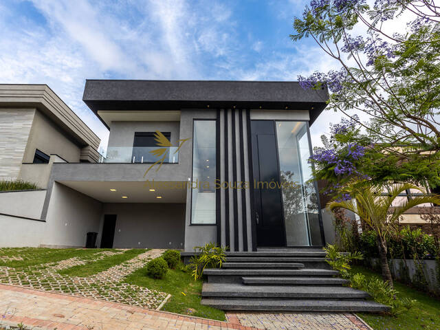 #1955 - Casa para Venda em Santana de Parnaíba - SP - 1