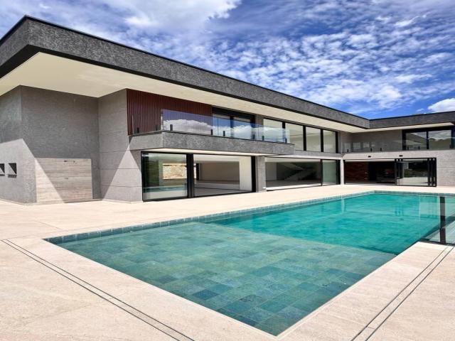 Casa para Venda em Santana de Parnaíba - 5