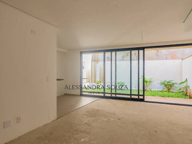 #2051 - Casa para Venda em Santana de Parnaíba - SP - 2