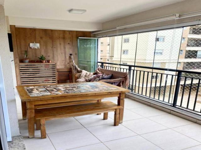 Apartamento para Venda em Santana de Parnaíba - 4