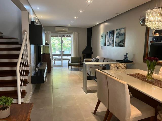 Casa para Venda em Santana de Parnaíba - 2