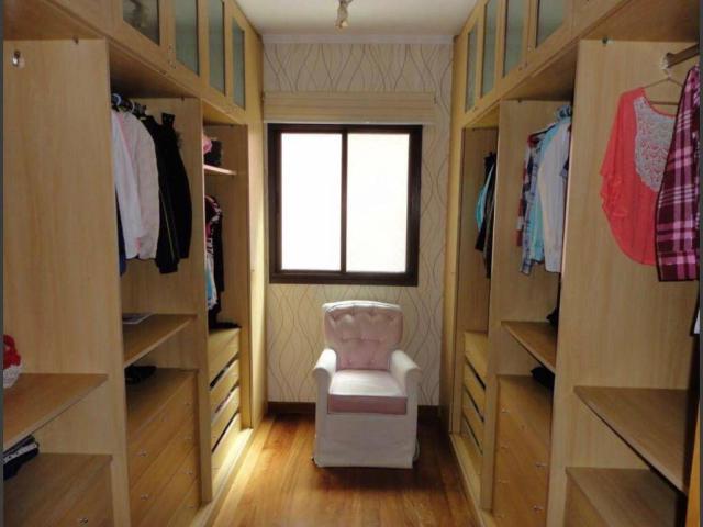 Casa para Venda em Santana de Parnaíba - 5