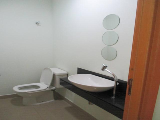 Apartamento para Venda em Santana de Parnaíba - 4