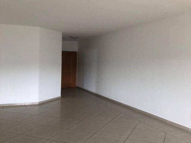 Apartamento para Venda em Santana de Parnaíba - 3