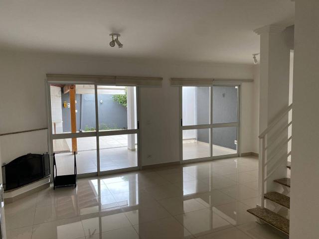 Casa para Venda em Santana de Parnaíba - 5