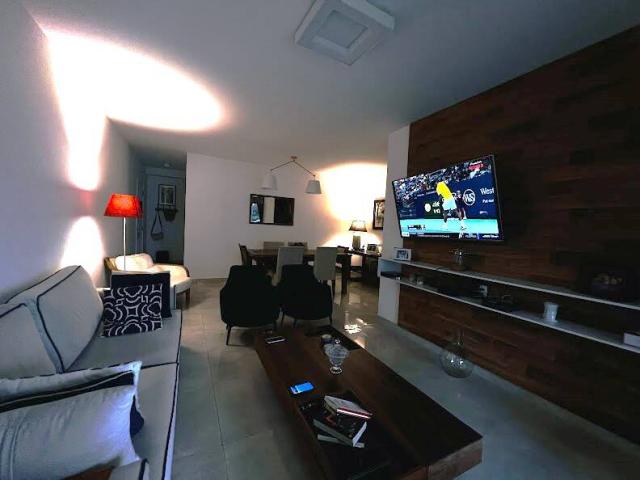 Apartamento para Venda em Santana de Parnaíba - 4