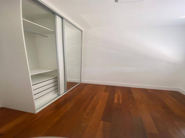Apartamento para Venda em Santana de Parnaíba - 5