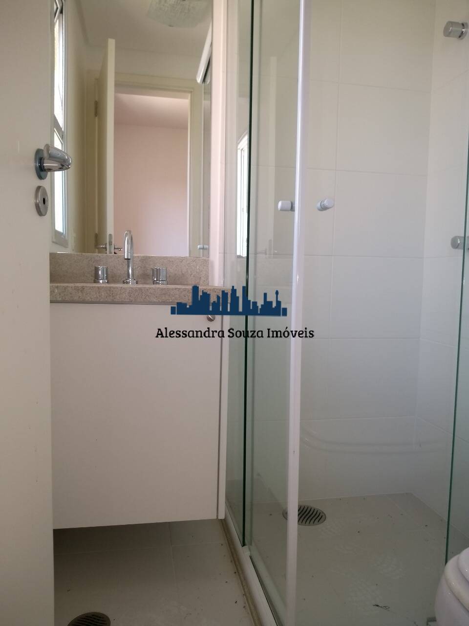 Apartamento para alugar com 2 quartos, 76m² - Foto 11