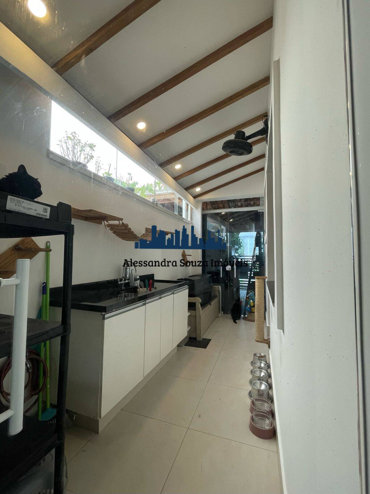 Casa à venda com 2 quartos, 126m² - Foto 8