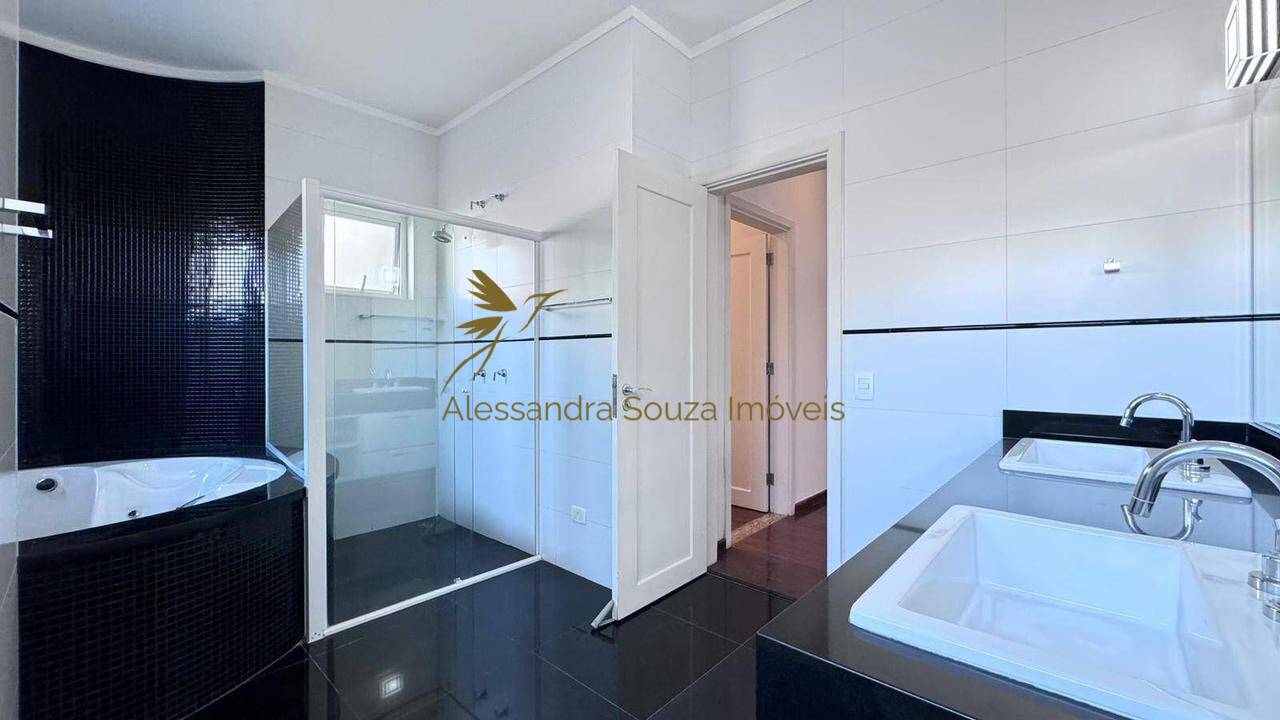Casa para alugar com 6 quartos, 515m² - Foto 13