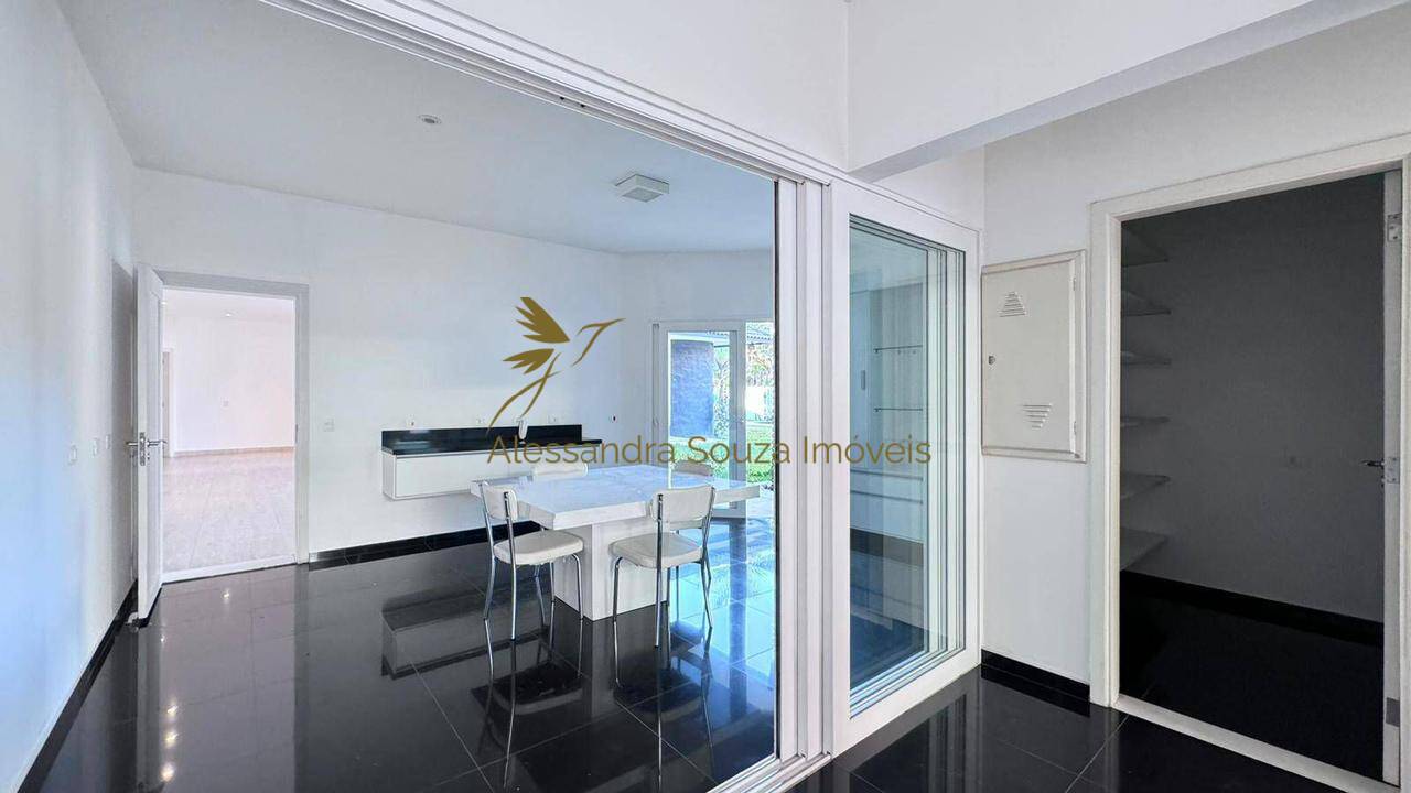 Casa para alugar com 6 quartos, 515m² - Foto 22