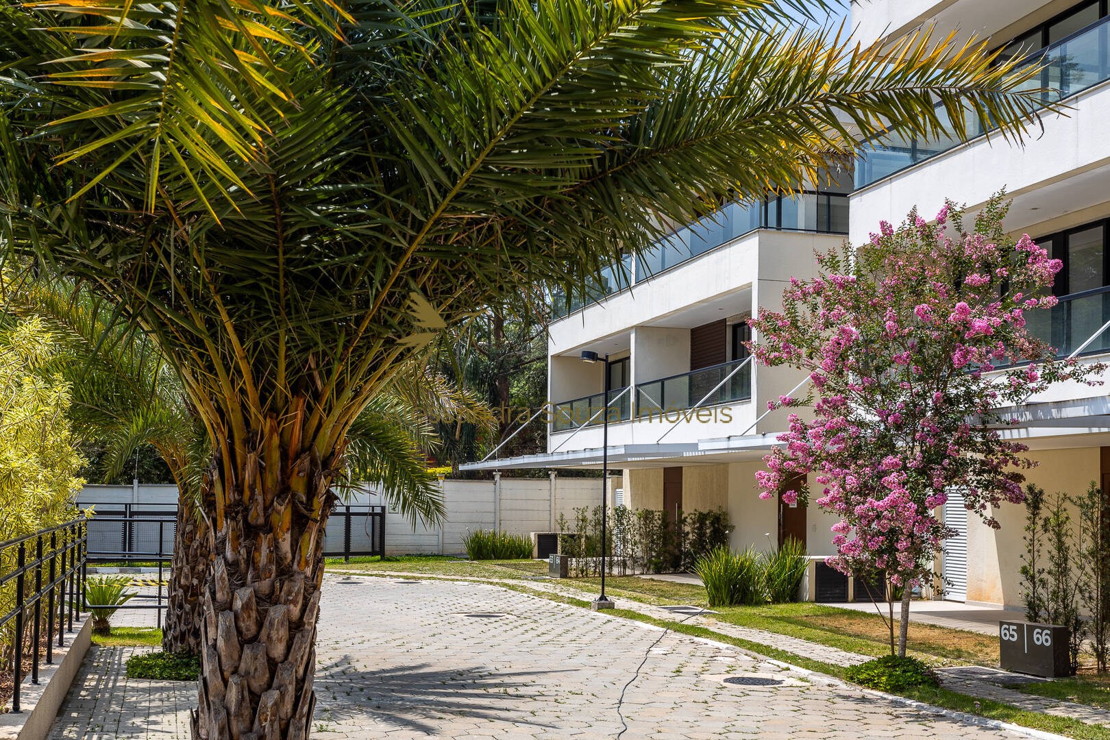 Casa à venda e aluguel com 4 quartos, 214m² - Foto 10