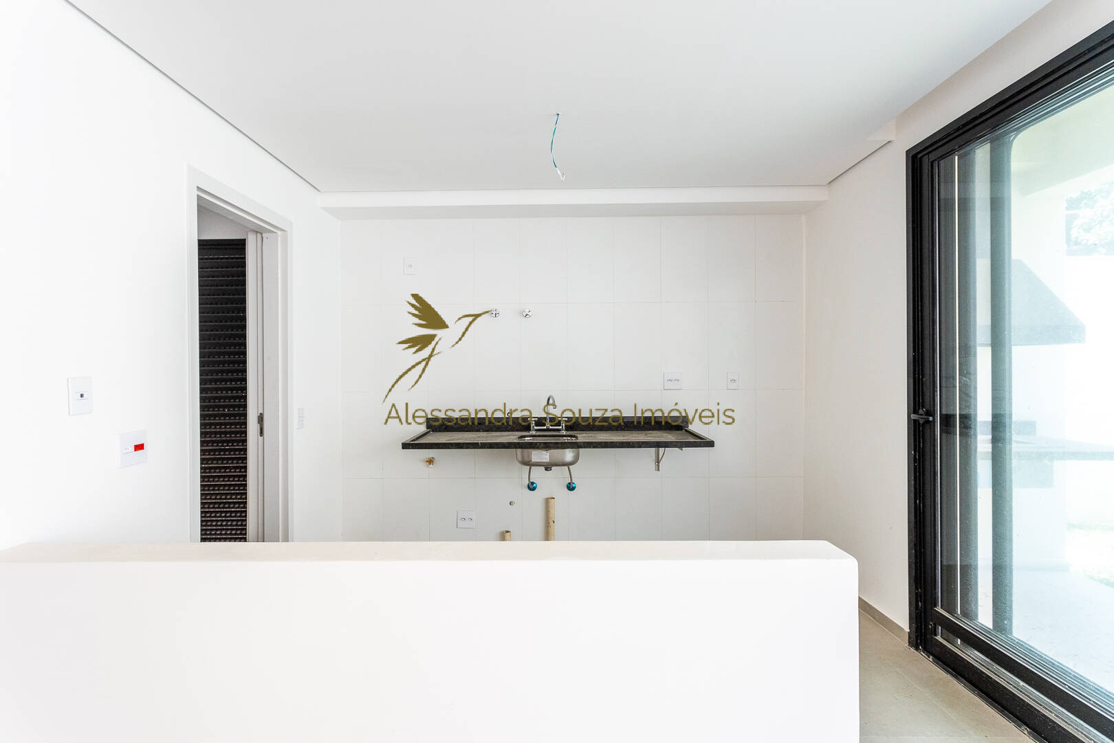 Casa à venda e aluguel com 4 quartos, 214m² - Foto 26