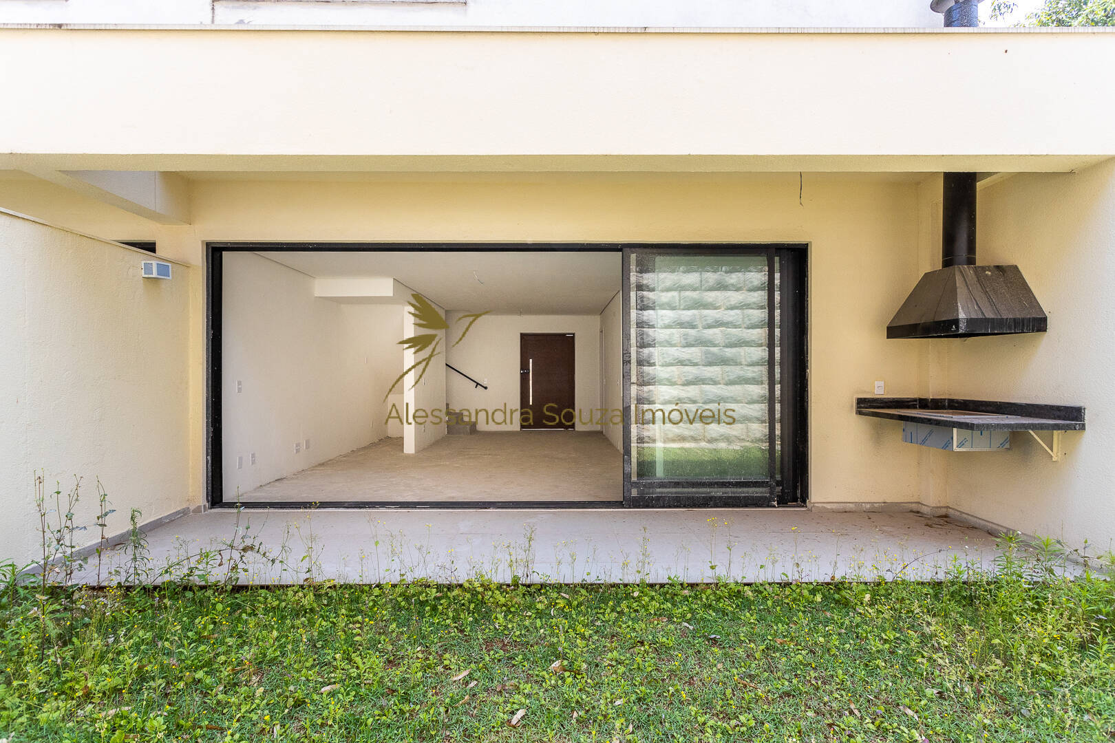 Casa à venda e aluguel com 4 quartos, 214m² - Foto 30
