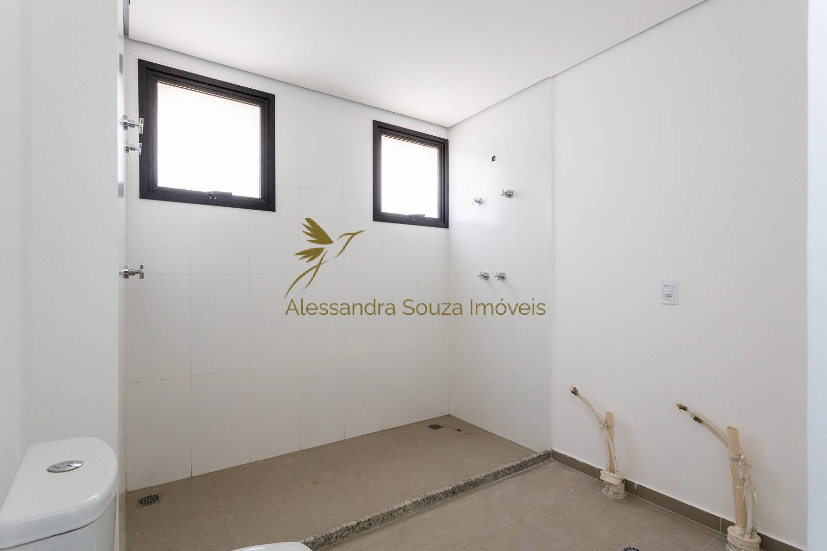 Casa à venda e aluguel com 4 quartos, 214m² - Foto 45