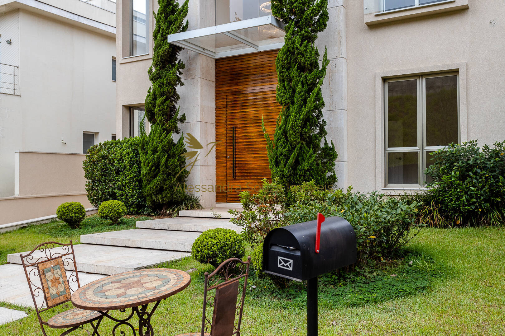 Casa à venda e aluguel com 4 quartos, 571m² - Foto 5