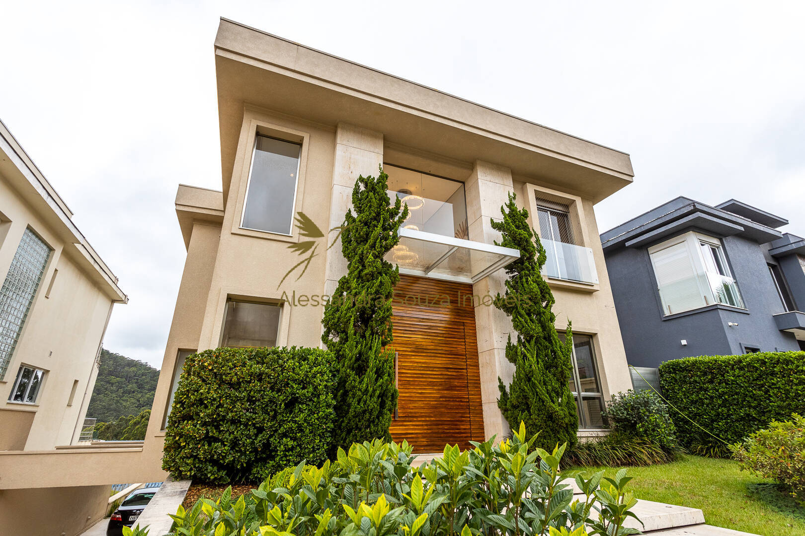 Casa à venda e aluguel com 4 quartos, 571m² - Foto 6