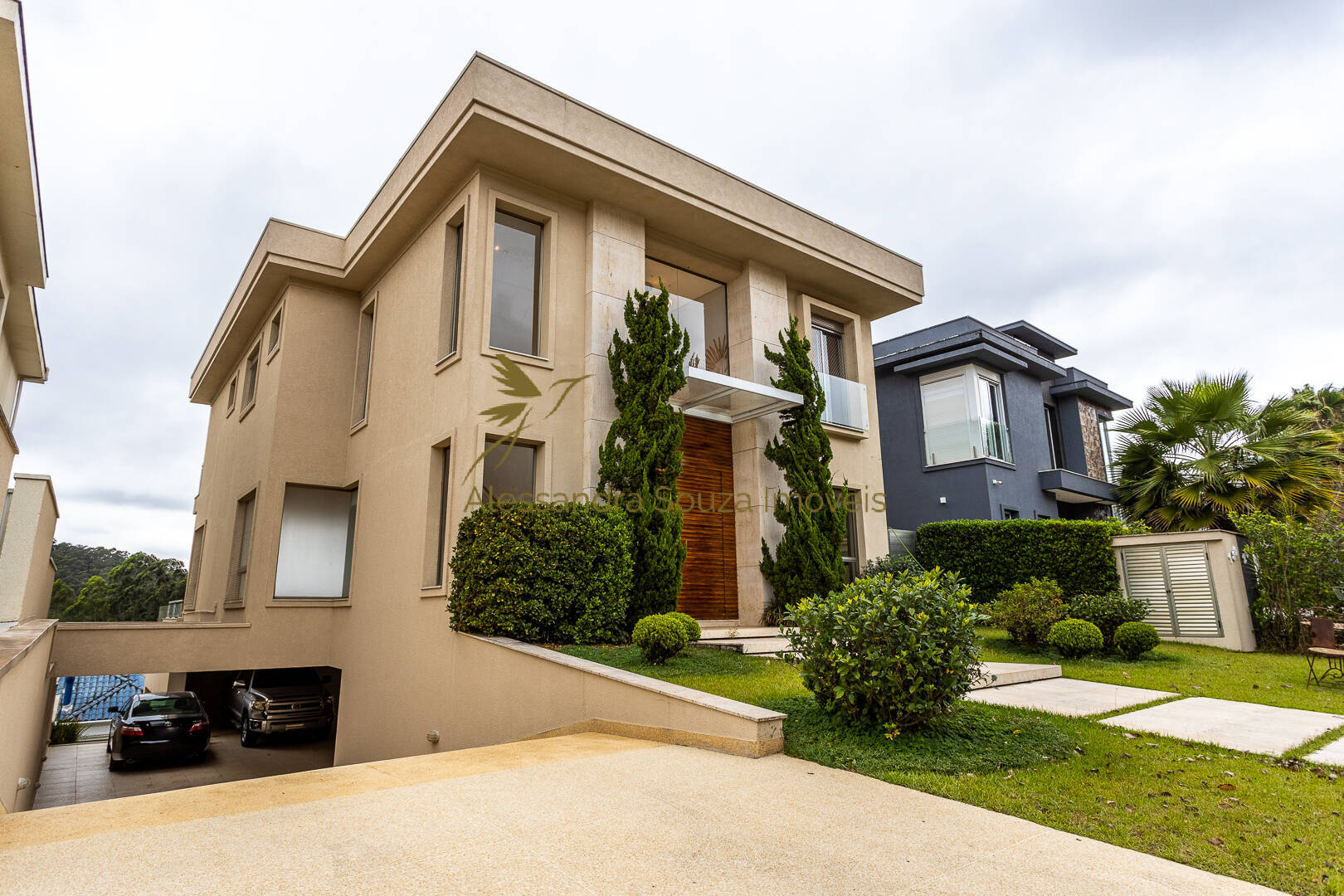 Casa à venda e aluguel com 4 quartos, 571m² - Foto 7